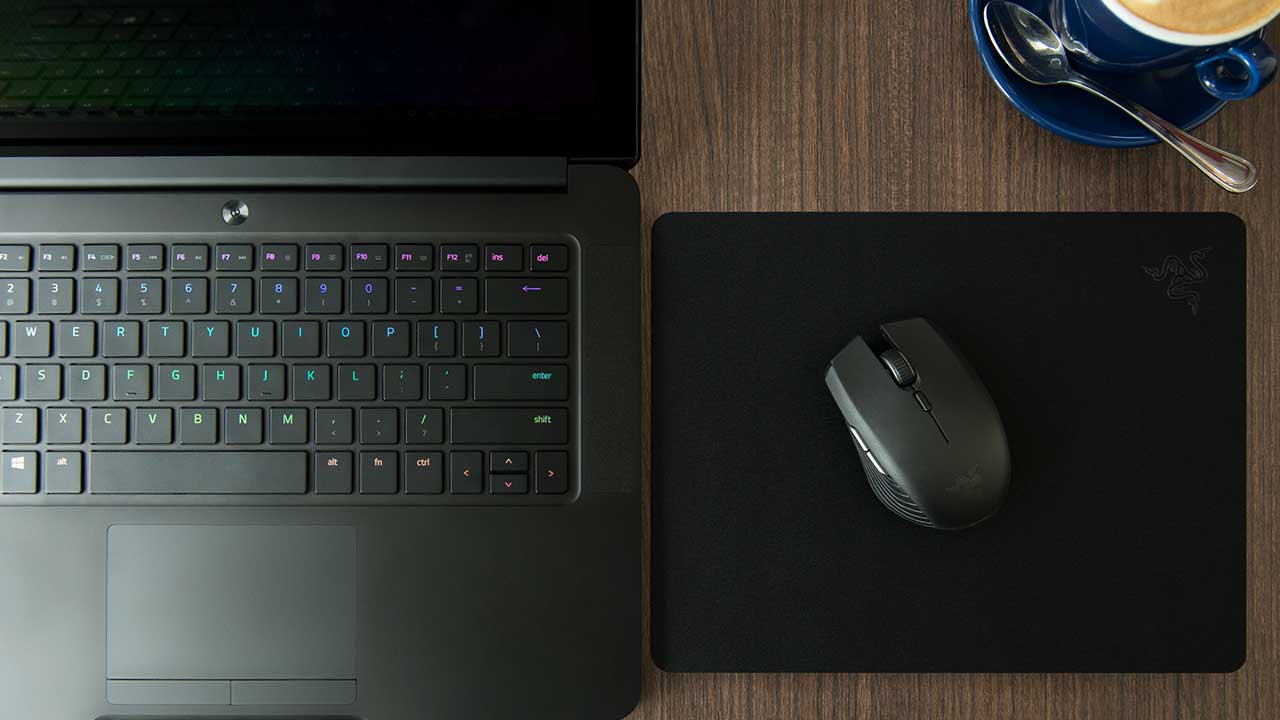 Razer annuncia Atheris, il mouse wireless per i notebook thumbnail