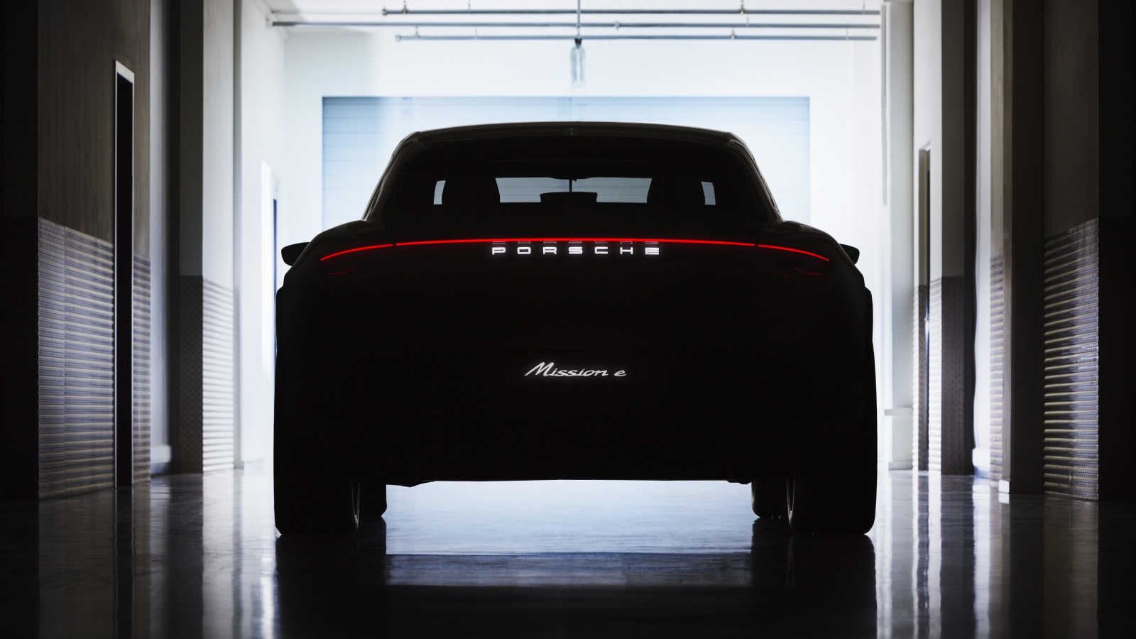 Porsche Mission E Cross Turismo: l’erede di Panamera sarà full electric thumbnail