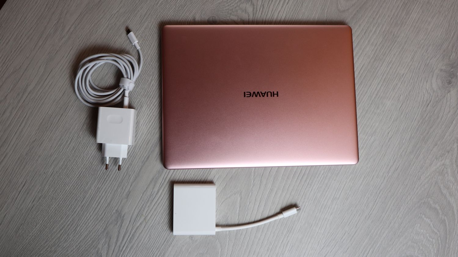 Recensione Huawei MateBook X: il PC che vorrai avere thumbnail