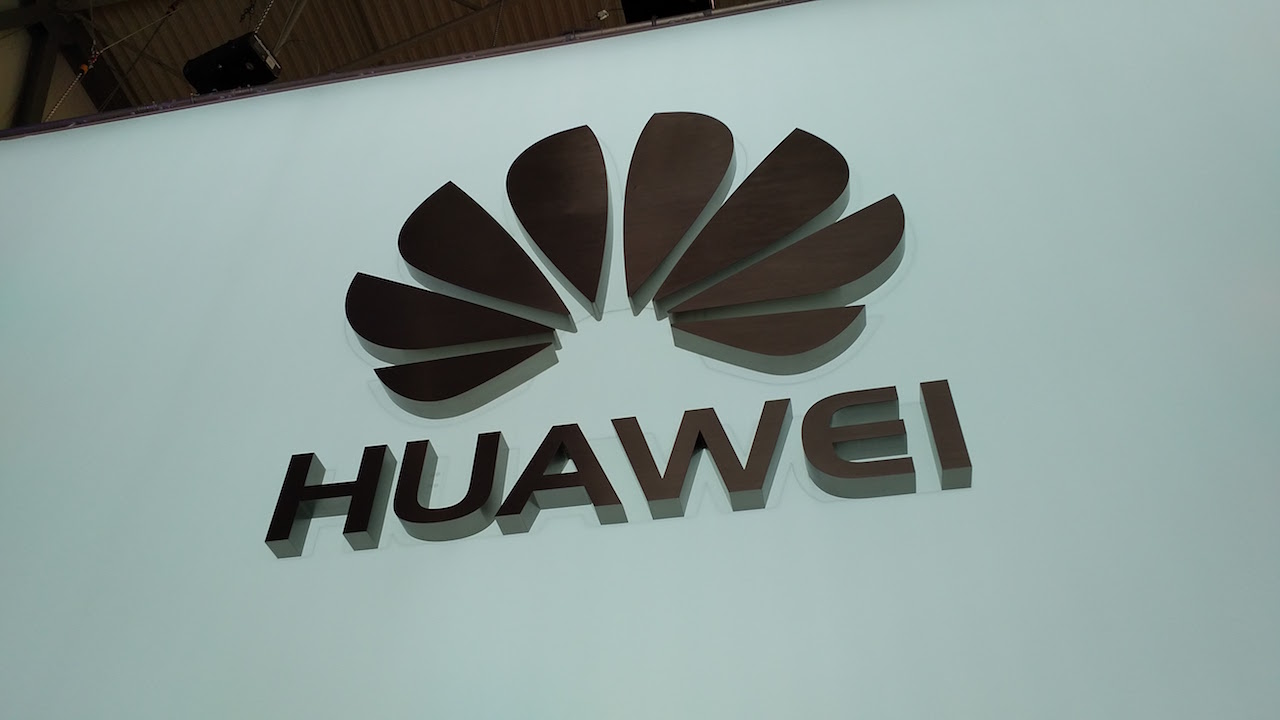 Huawei annuncia l'arrivo del processore Kirin 980 | IFA 2018 thumbnail