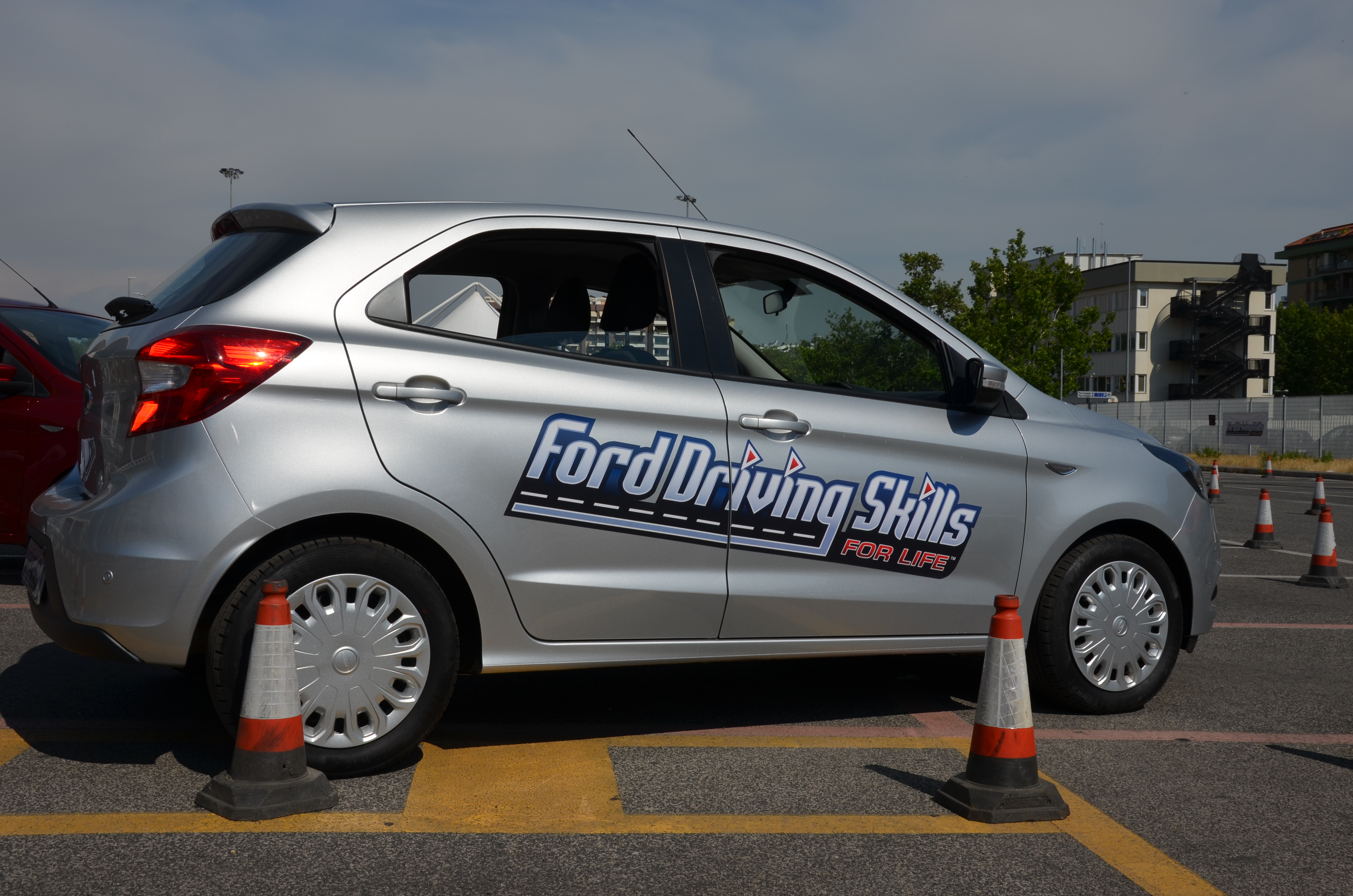 Ford Sleep Suit: più sicurezza alla guida evitando la stanchezza thumbnail