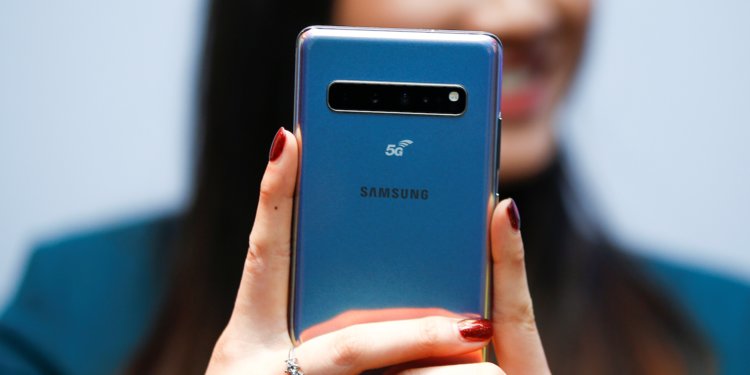 Samsung Galaxy S10: arriva la versione 5G thumbnail
