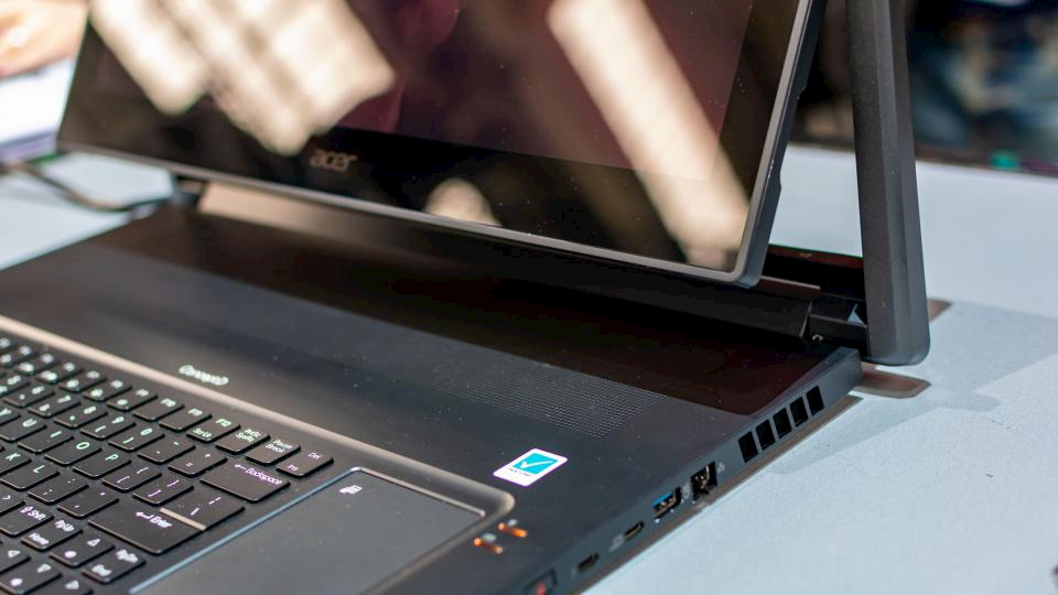 Acer rivela i laptop per la nuova linea ConceptD thumbnail