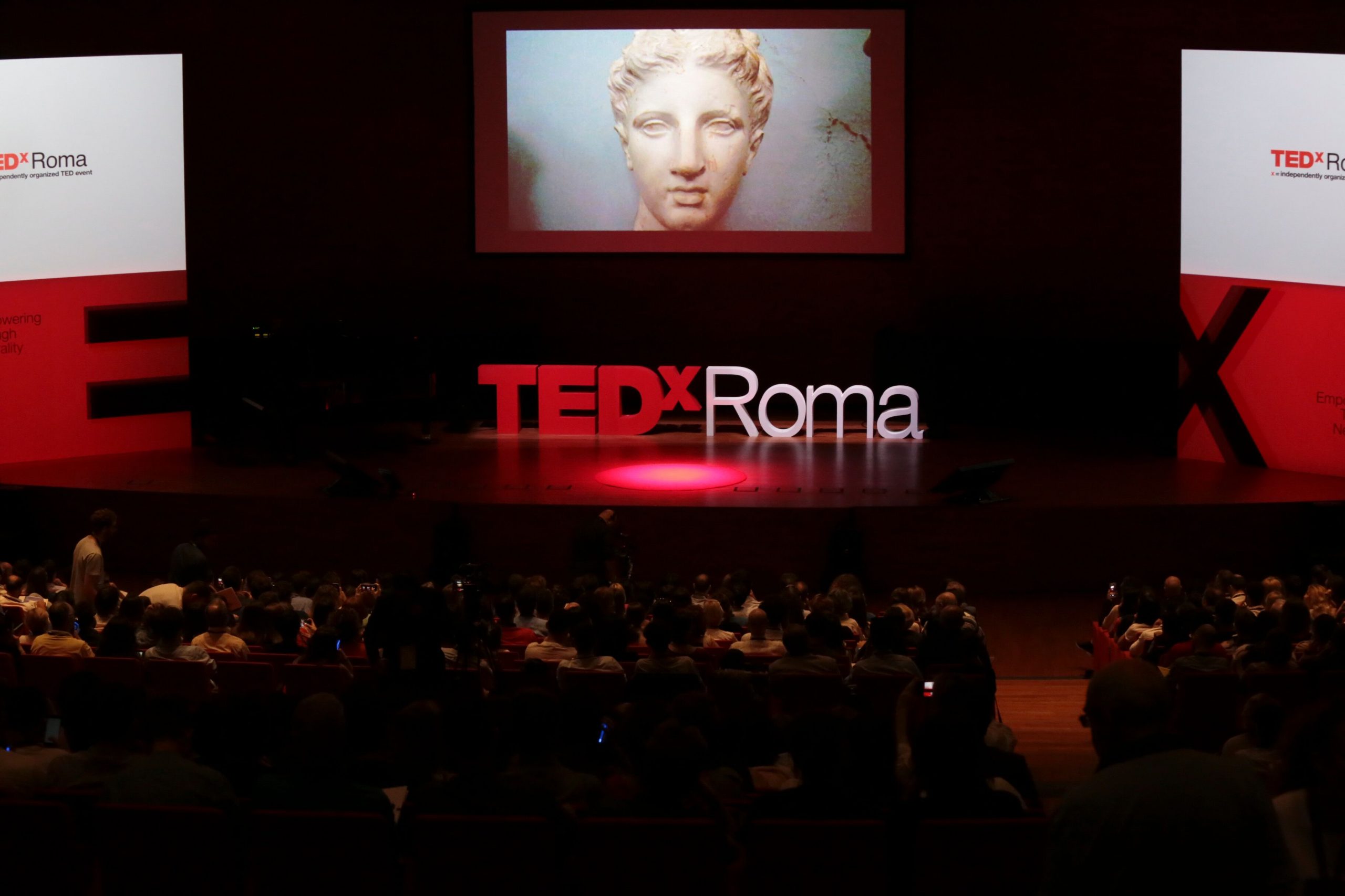 TEDxRoma: le menti più brillanti al Roma Convention Center “La Nuvola” thumbnail