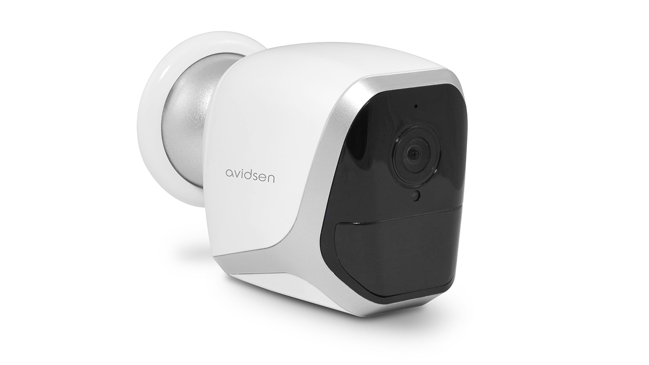 Avidsen lancia la nuova telecamera IP Wi-FI automoma: le caratteristiche thumbnail