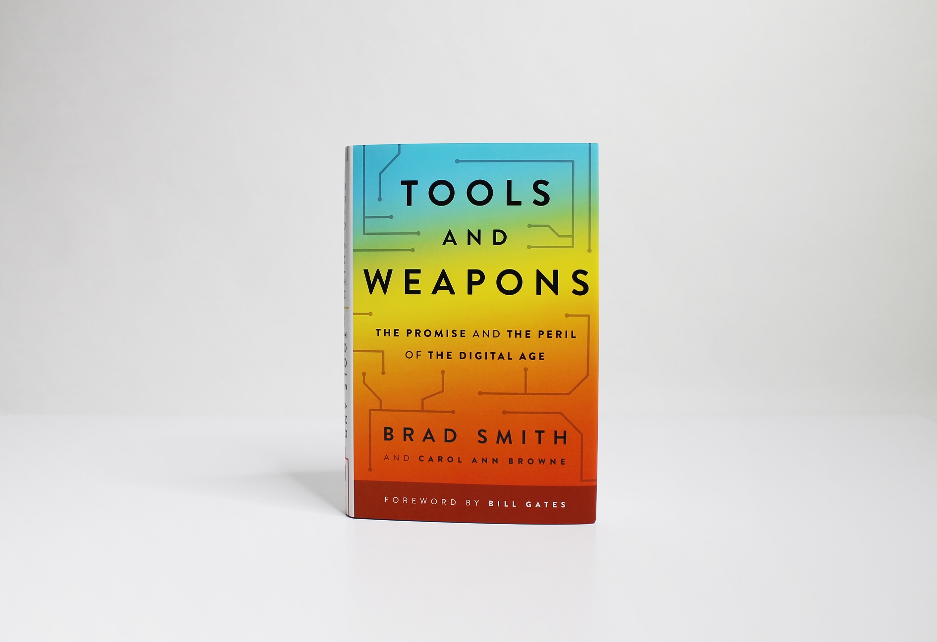 Microsoft annuncia il suo nuovo libro dedicato al suo Presiedente Brad Smith thumbnail