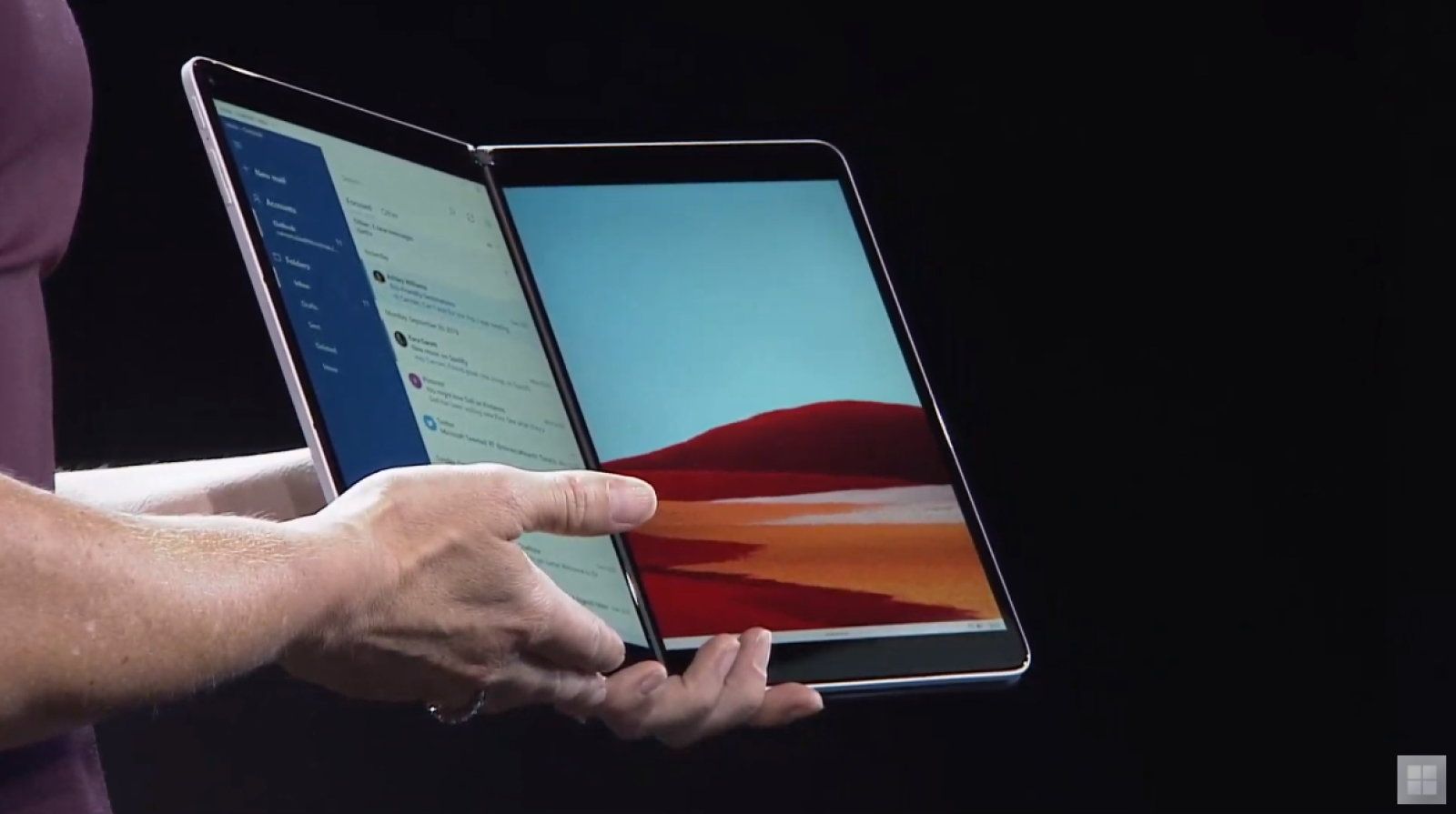 Surface Neo: il pieghevole di Microsoft con doppio schermo thumbnail