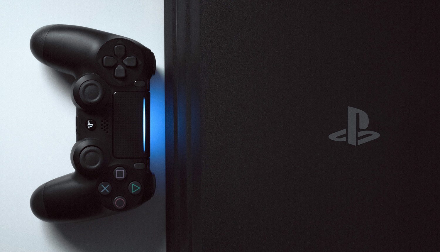 Offerta PS4: modello Pro e The Last of Us II a un prezzo incredibile thumbnail