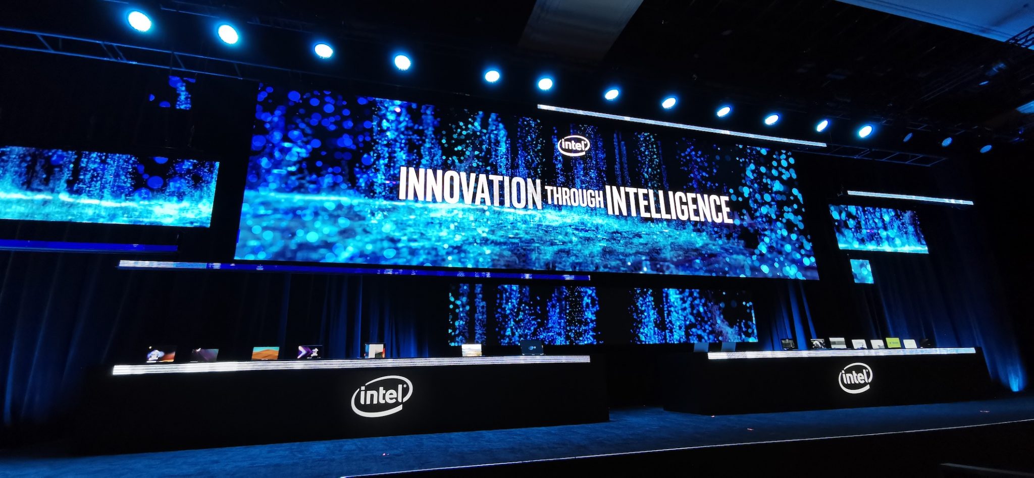 Intel al CES 2020: innovazione con tecnologia intelligente in Cloud, Network, Edge e PC thumbnail