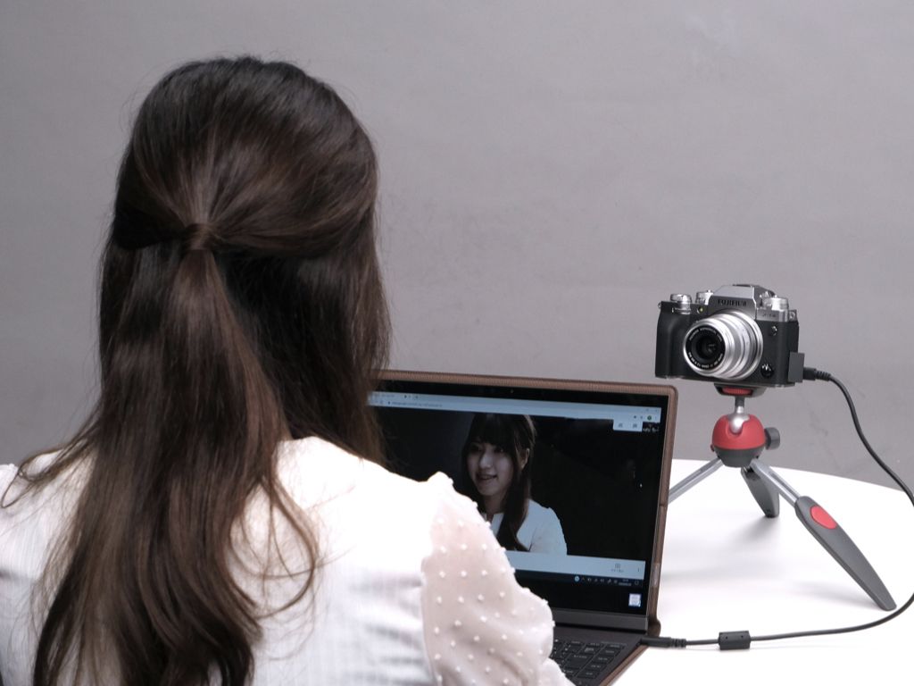 Fujifilm X Webcam, e la fotocamera diventa una webcam thumbnail