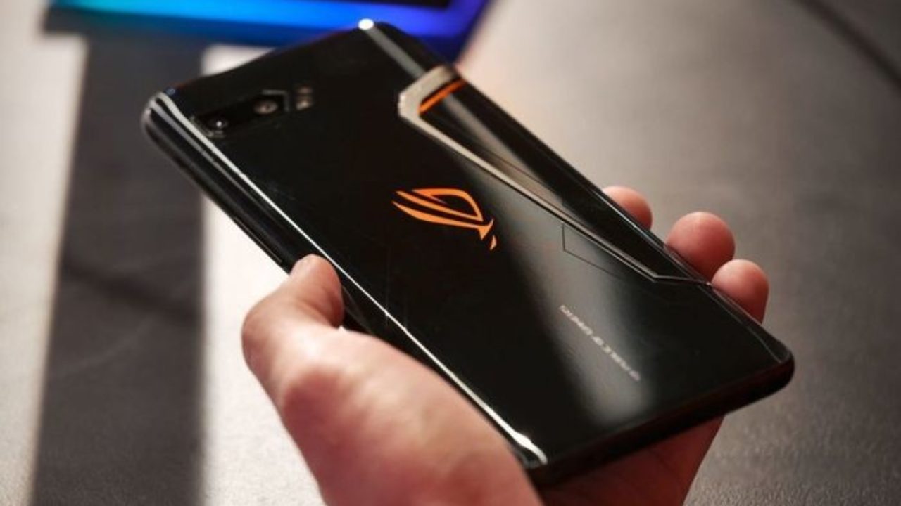 Il primo smartphone dotato di processore Snapdragon 865+ è in arrivo thumbnail