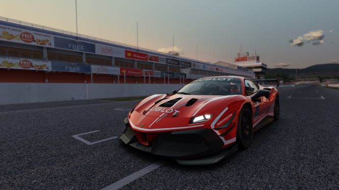 Ferrari Hublot eSports Series: la gara che trasforma in pro player thumbnail