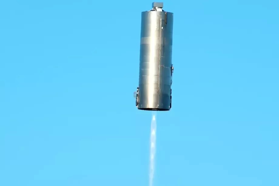 SpaceX fa "saltare" per un test il suo prossimo missile, Starship thumbnail