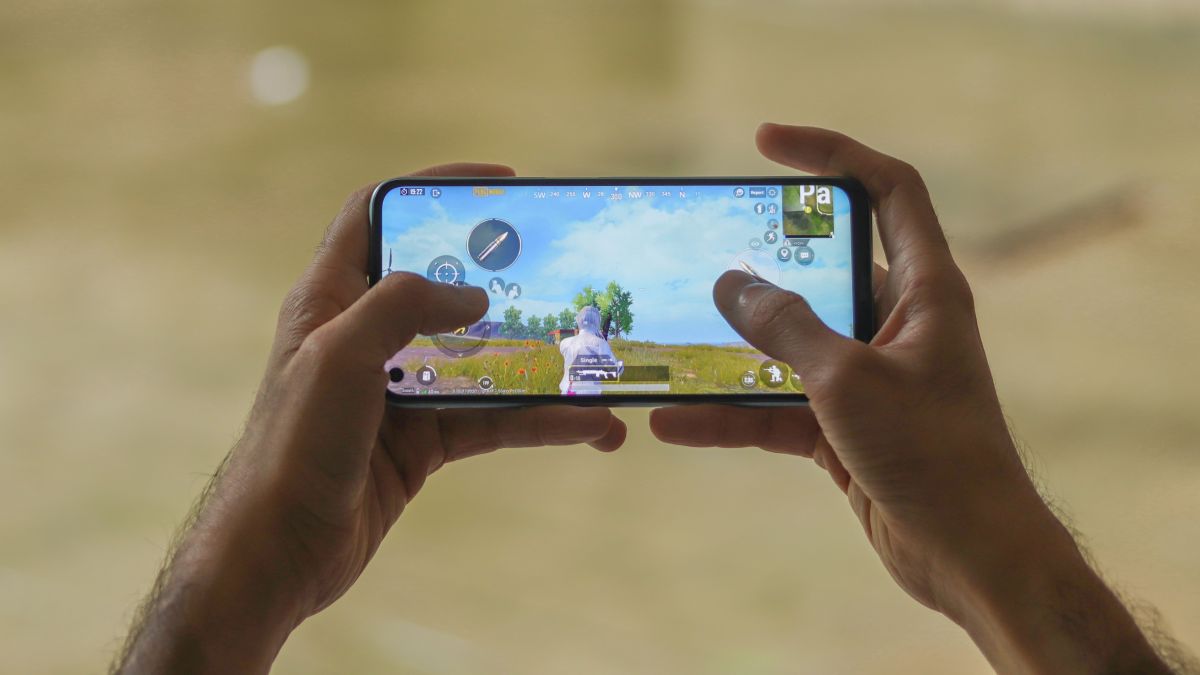 Qualcomm punta sul 5G con il nuovo Snapdragon 750G thumbnail