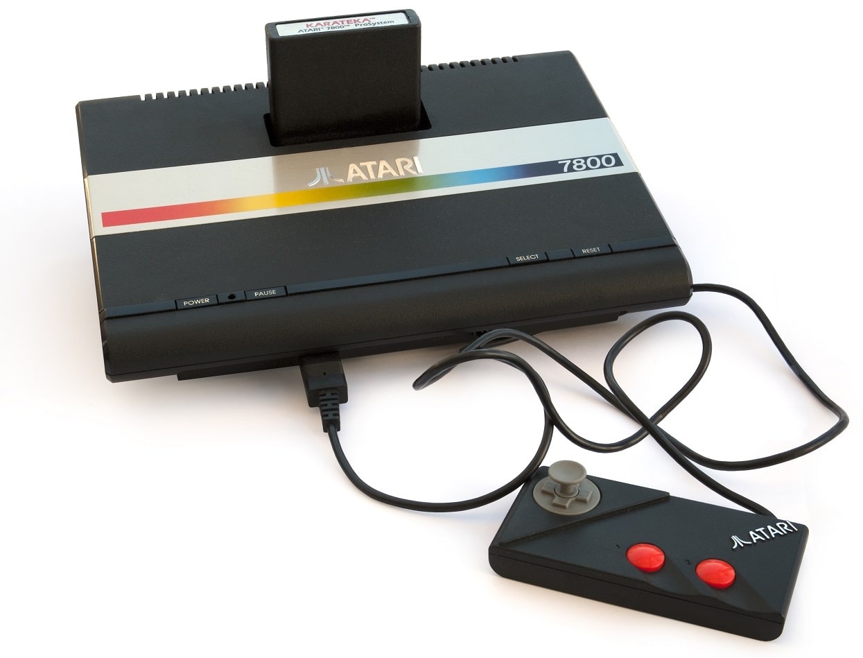 Atari_7800 vs nes