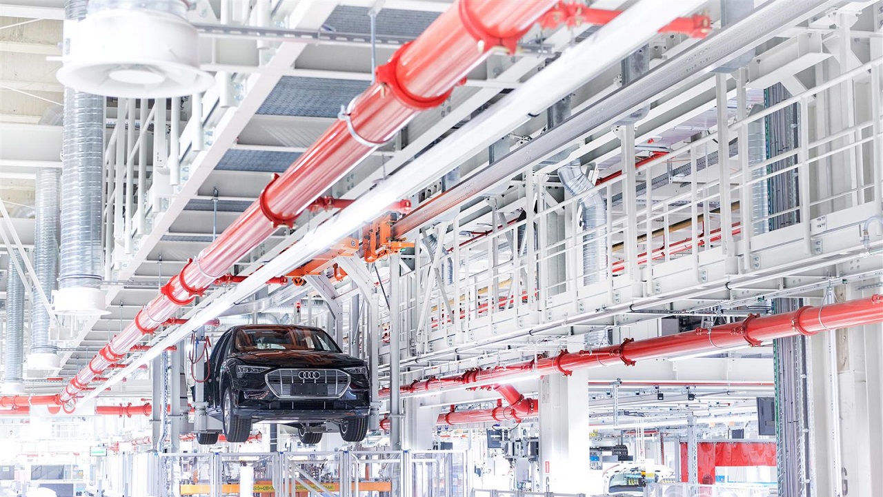 Audi svela un progetto pilota per il ciclo chiuso della plastica thumbnail