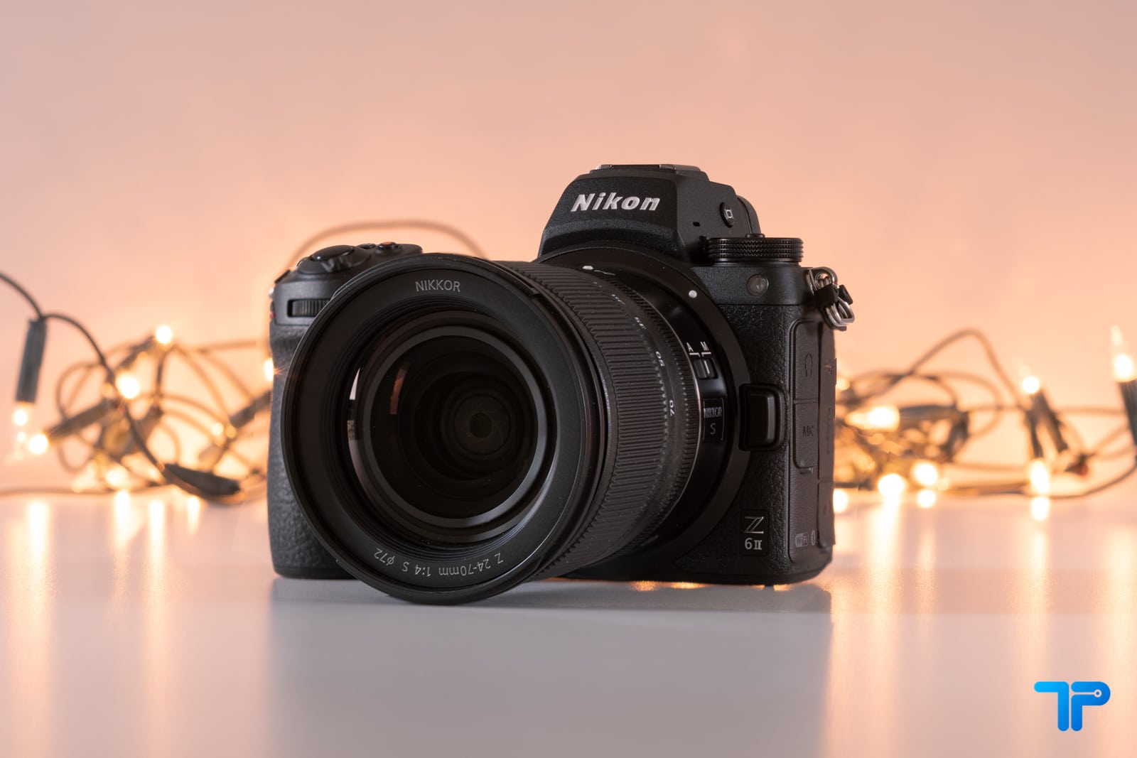 Nikon Z6 II: la fotocamera mirrorless ibrida completa thumbnail