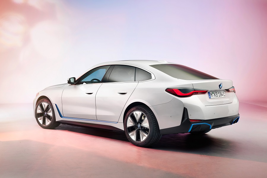 BMW i4 2021 posteriore