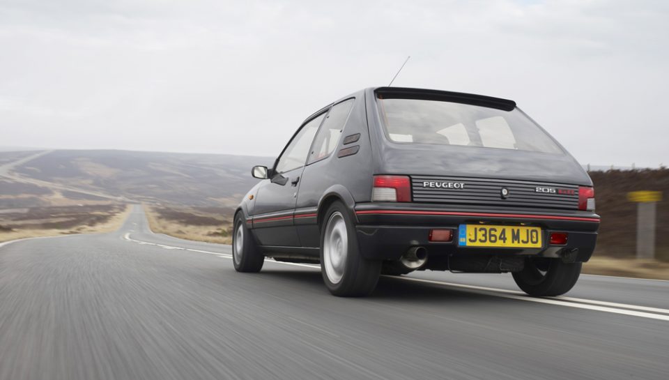 Hot Hatch Peugeot 205 GTI