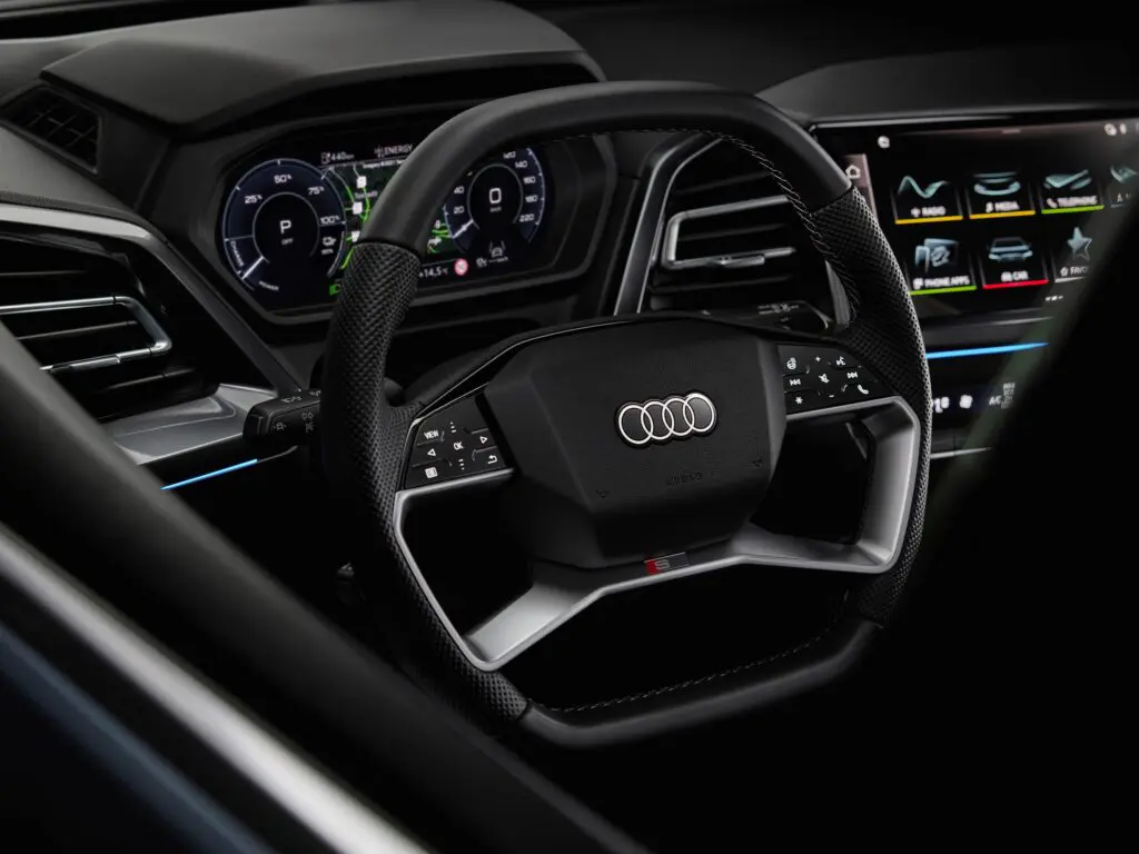 Audi Q4 e-tron 2021 interni