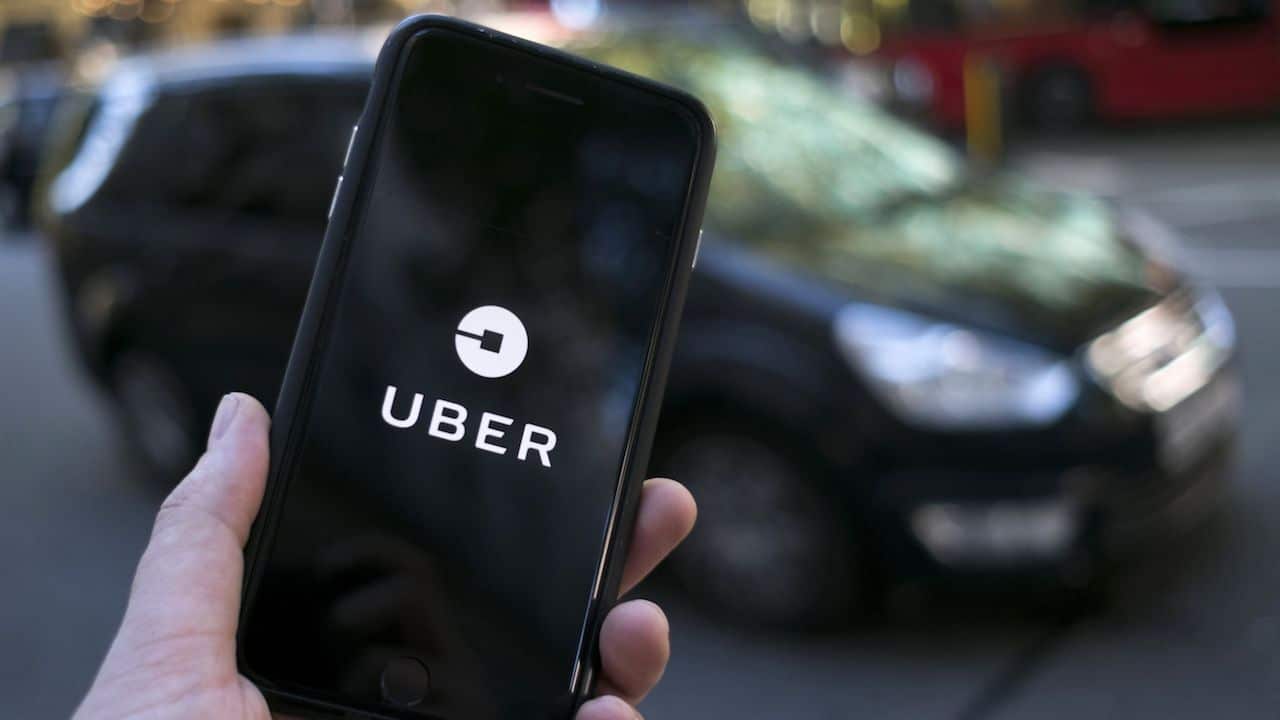 In India è possibile prenotare le corse Uber via WhatsApp thumbnail