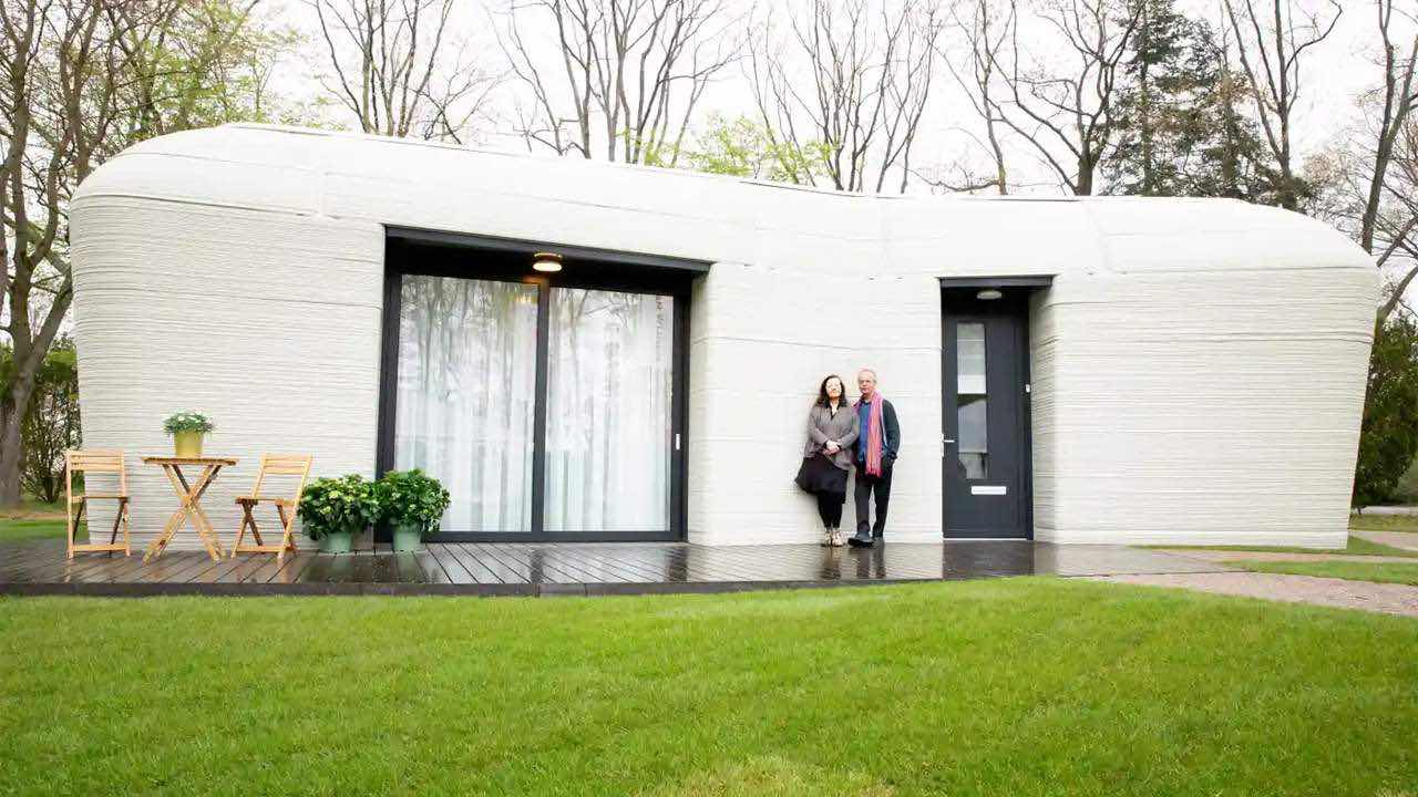 Eindhoven, la prima casa costruita con la stampa in 3D thumbnail