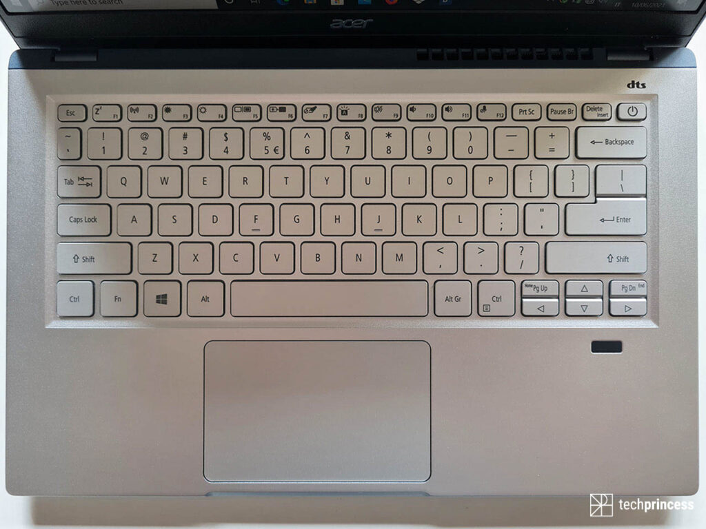 Acer Swift X anteprima tastiera