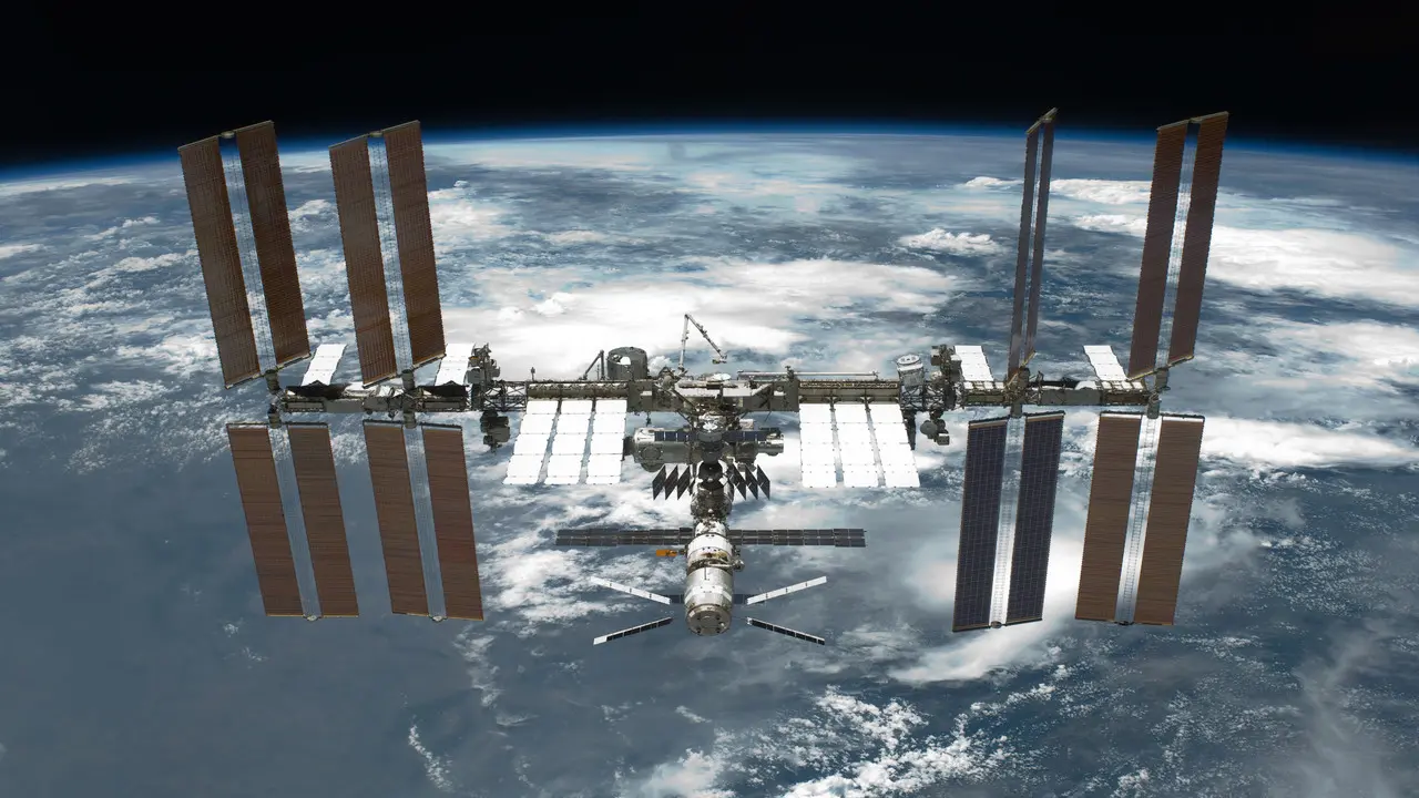 Stazione Spaziale Internazionale: installati i nuovi pannelli solari thumbnail