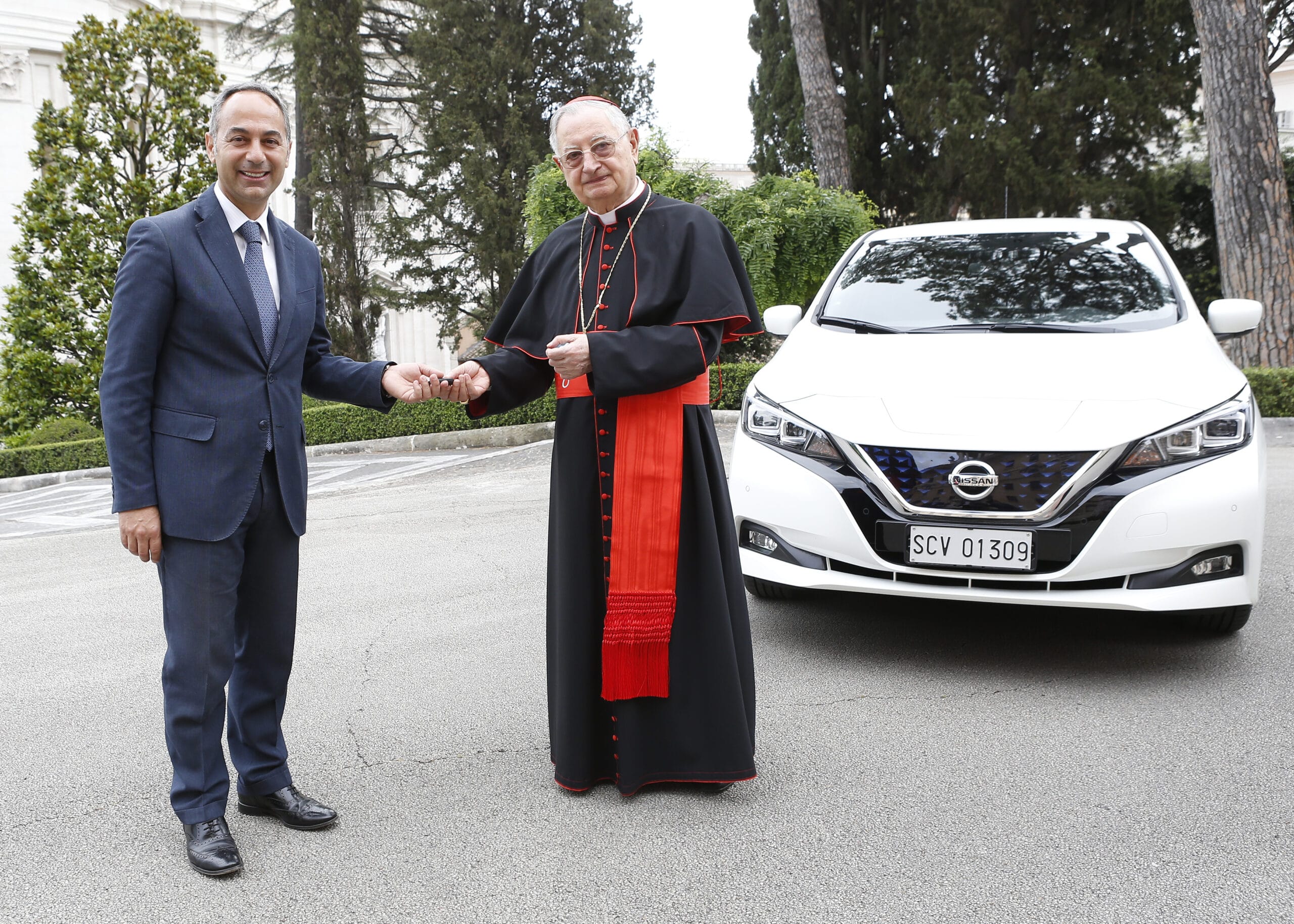 Nissan LEAF elettrizza la strada del Vaticano verso la sostenibilità thumbnail