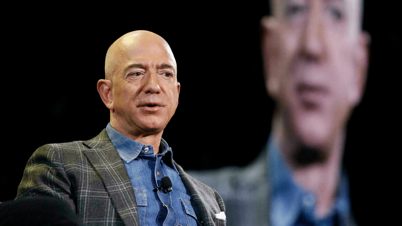 Jeff Bezos va in pensione: è uno degli uomini più ricchi del pianeta thumbnail