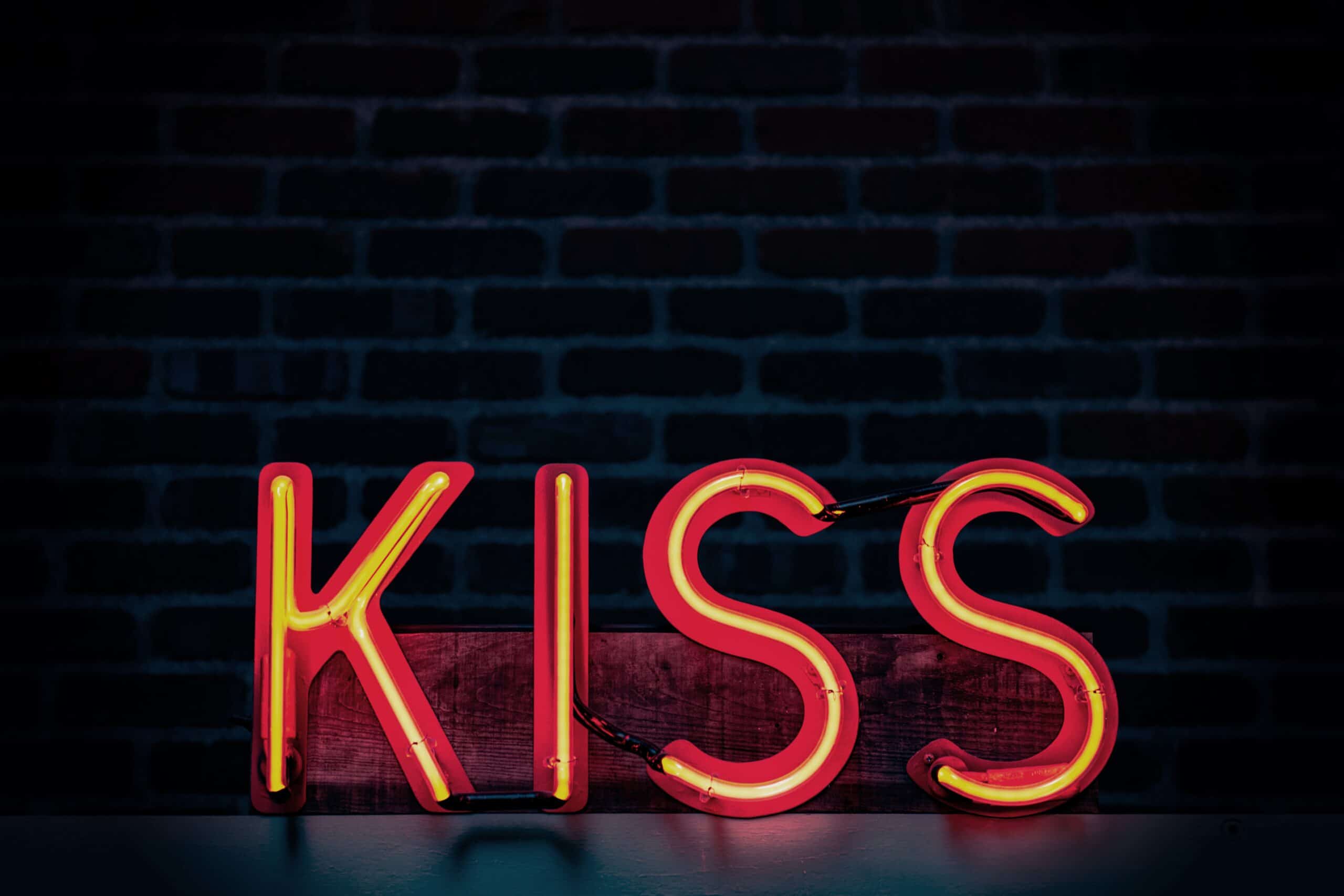Giornata del bacio: ecco i baci del grande schermo thumbnail