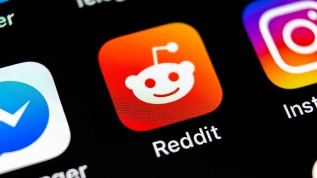 Reddit chiuderà Reddit Talk, il suo prodotto clone di Clubhouse thumbnail