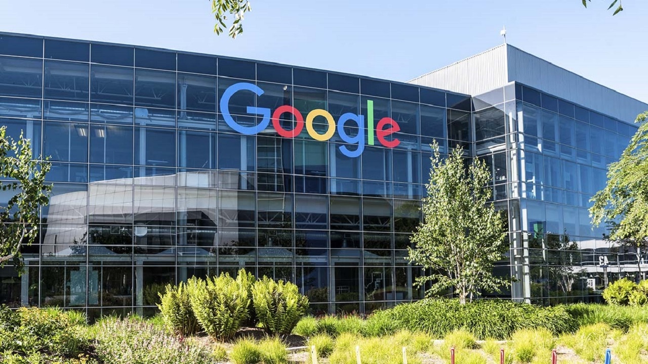 I dipendenti Google non dovranno tornare in ufficio a gennaio thumbnail