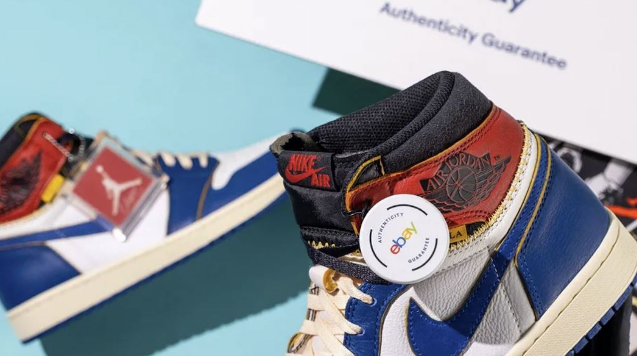 eBay acquisice Sneaker Con, la società di autenticazione di scarpe thumbnail
