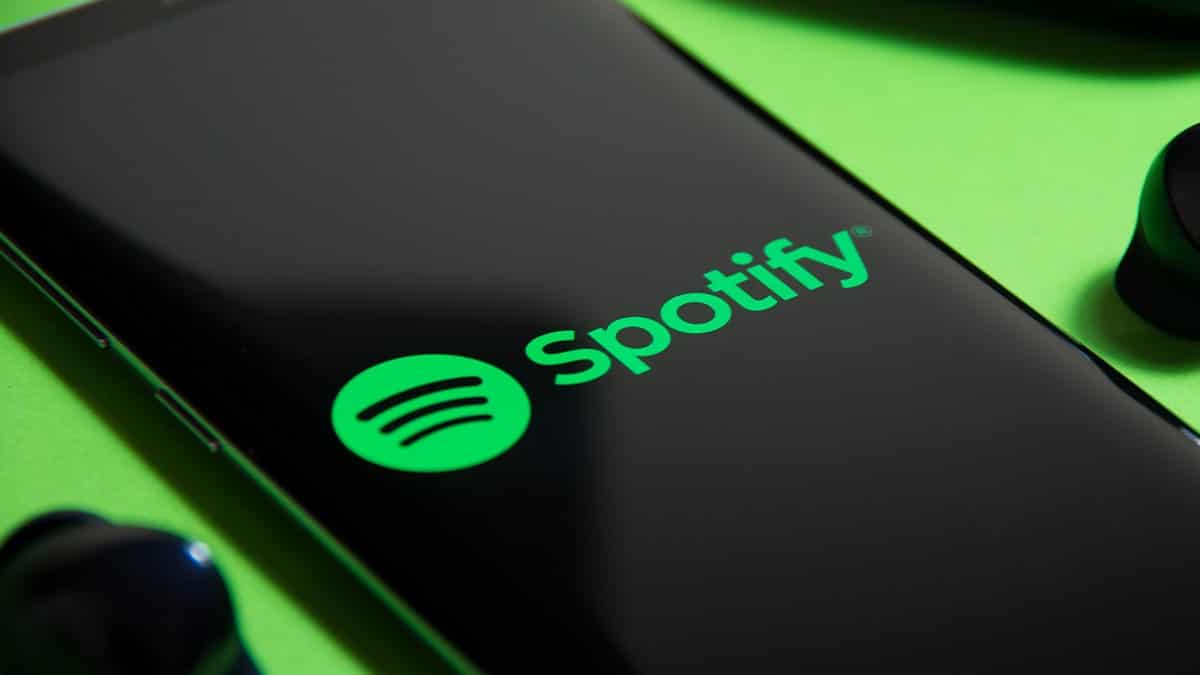 Spotify aggiunge avvisi sui podcast dedicati al COVID-19 thumbnail