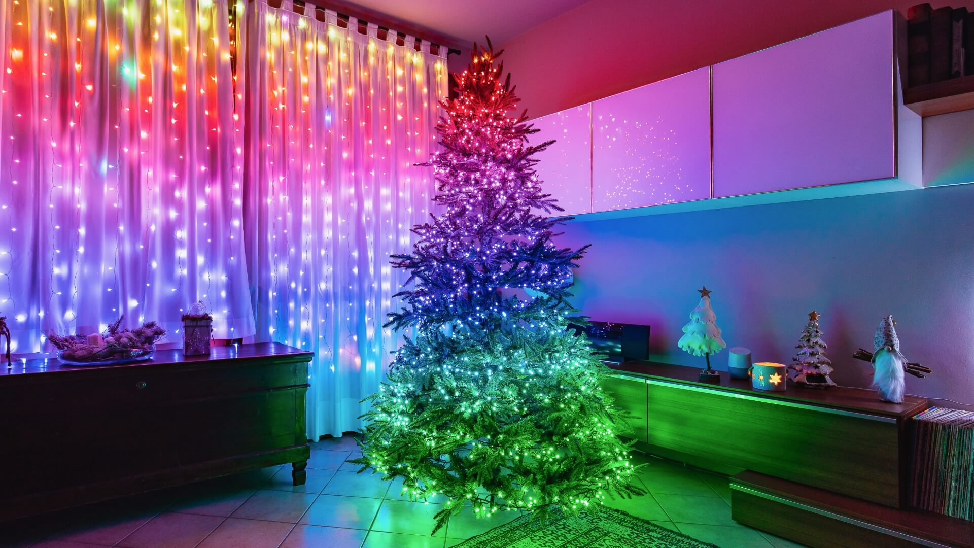 Le migliori luci di Natale tech per entrare nello spirito natalizio thumbnail