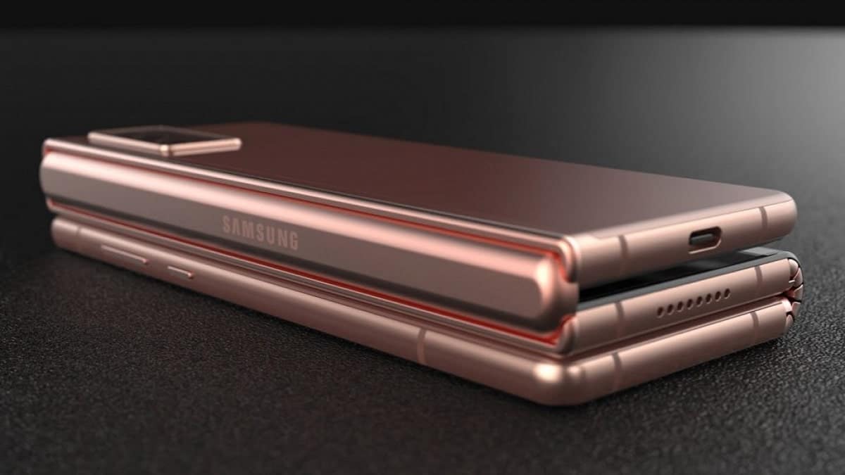 Samsung pensa a uno smartphone con tre schermi thumbnail