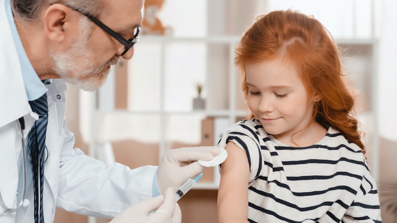 Il vaccino anti Covid ai bambini: cosa c’è da sapere thumbnail