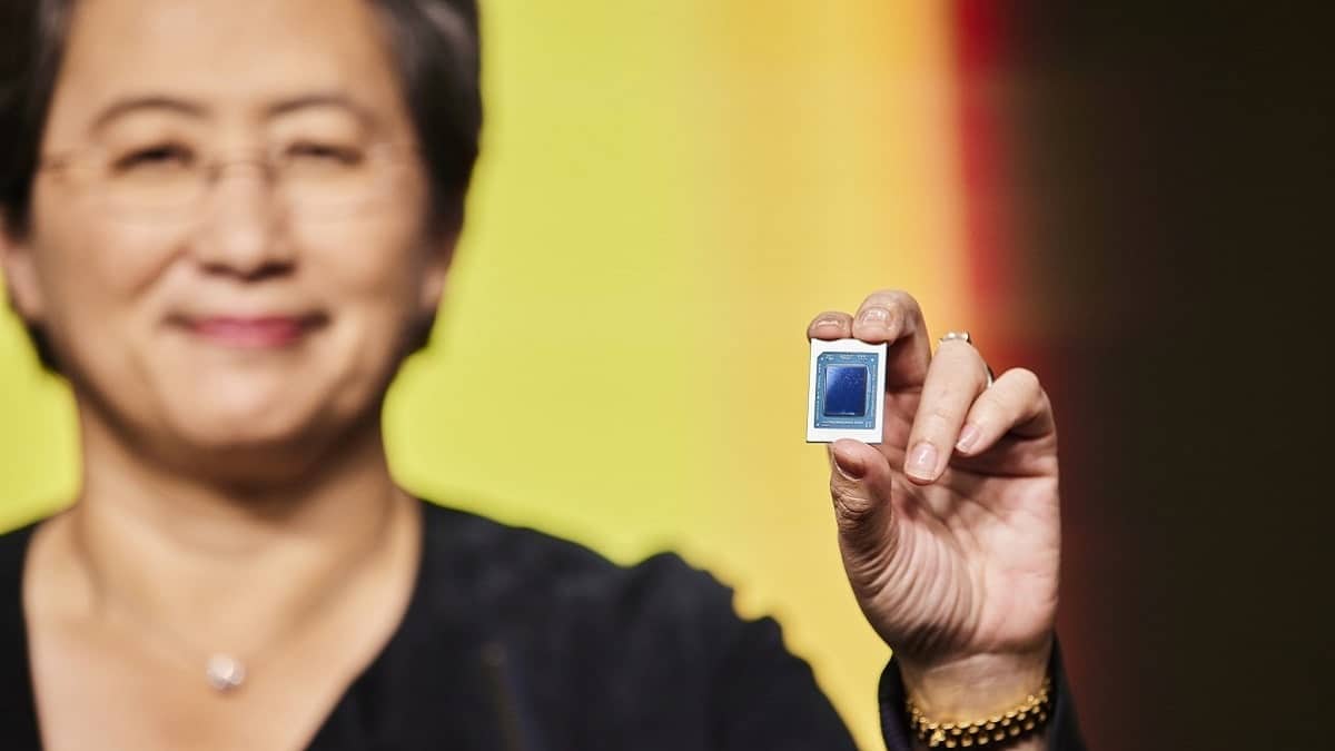 La CEO di AMD mostra la APU Rembrandt in anteprima thumbnail