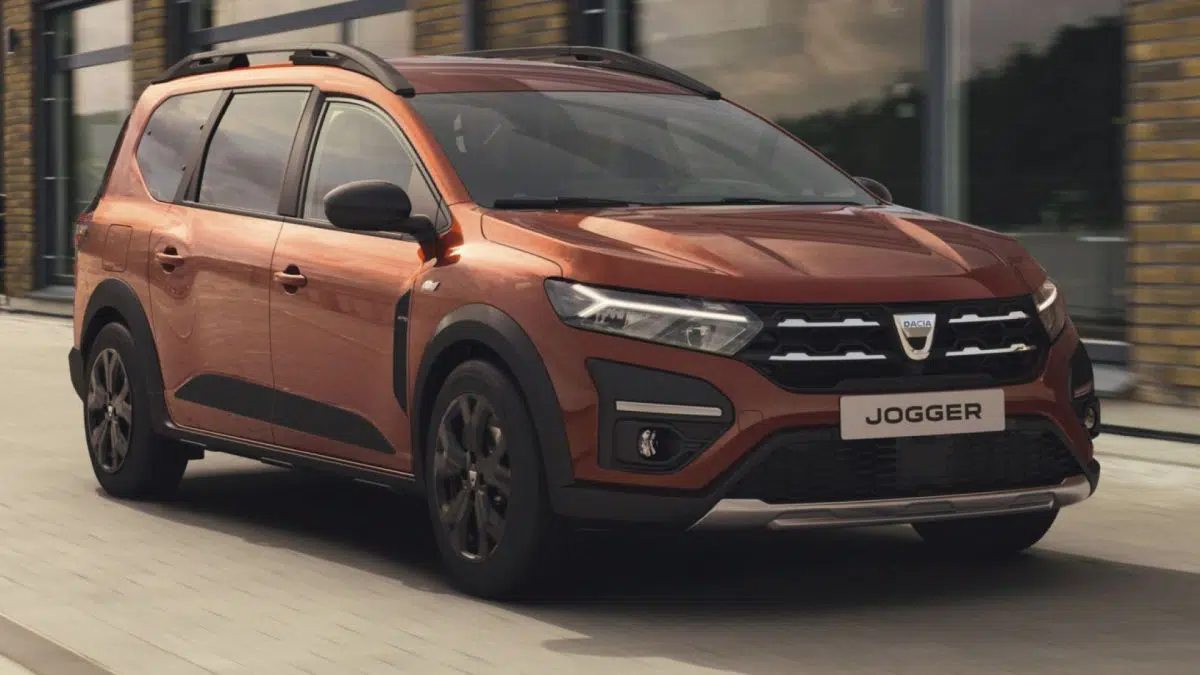 Il "7 posti" Dacia Jogger arriverà nei concessionari a marzo thumbnail
