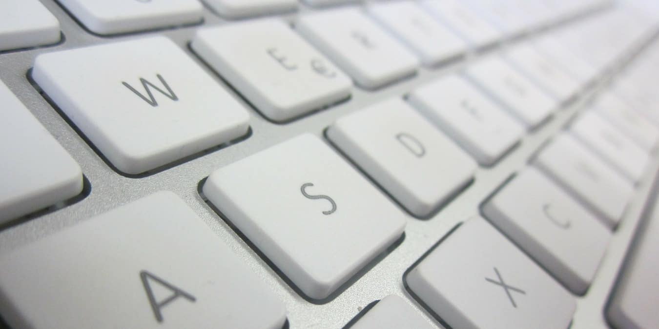 Apple: ecco il brevetto della tastiera contente un intero Mac thumbnail