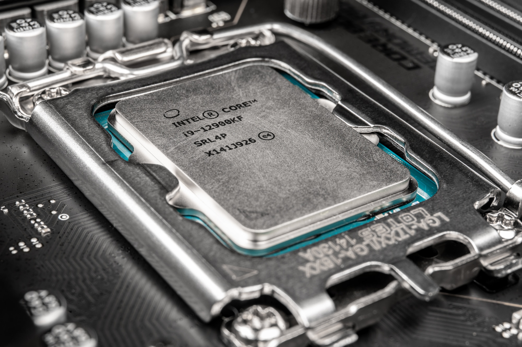 Intel punta a rivoluzionare le foundry per contrastare la crisi dei chip thumbnail