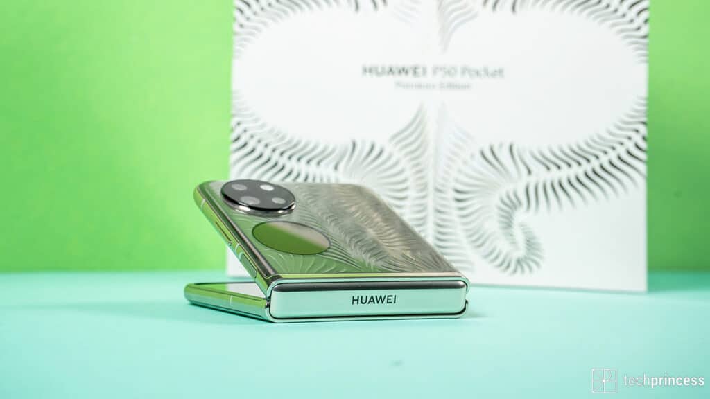 Huawei P50 Pocket recensione cerniera