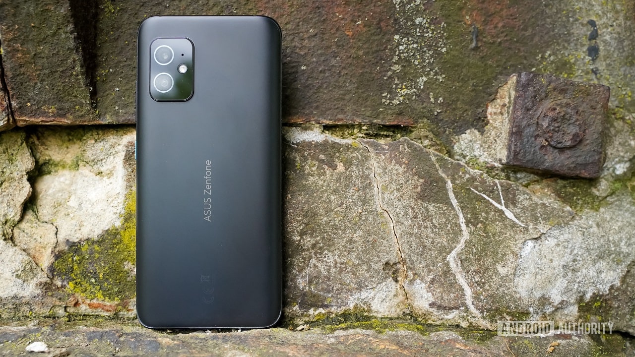 Asus ROG Phone 6 e Asus ZenFone 9: tutto quello che sappiamo thumbnail