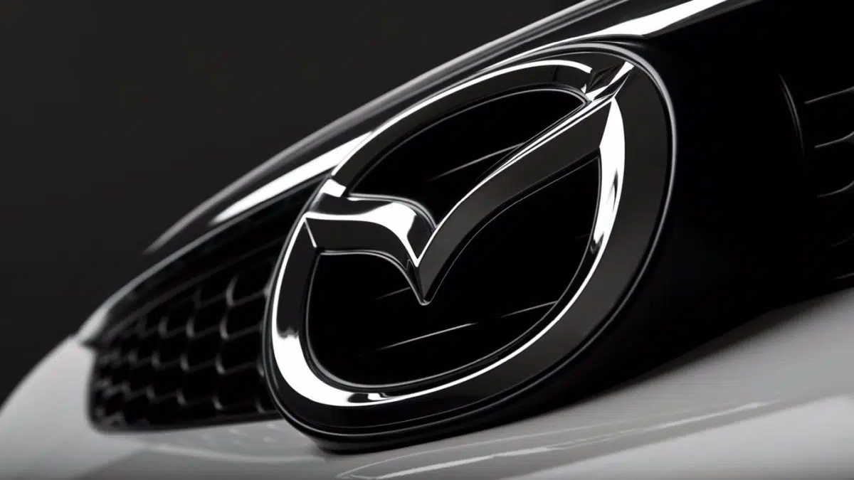 Mazda CX-60 PHEV 2023, c'è un primo video del nuovo SUV in arrivo in Europa thumbnail