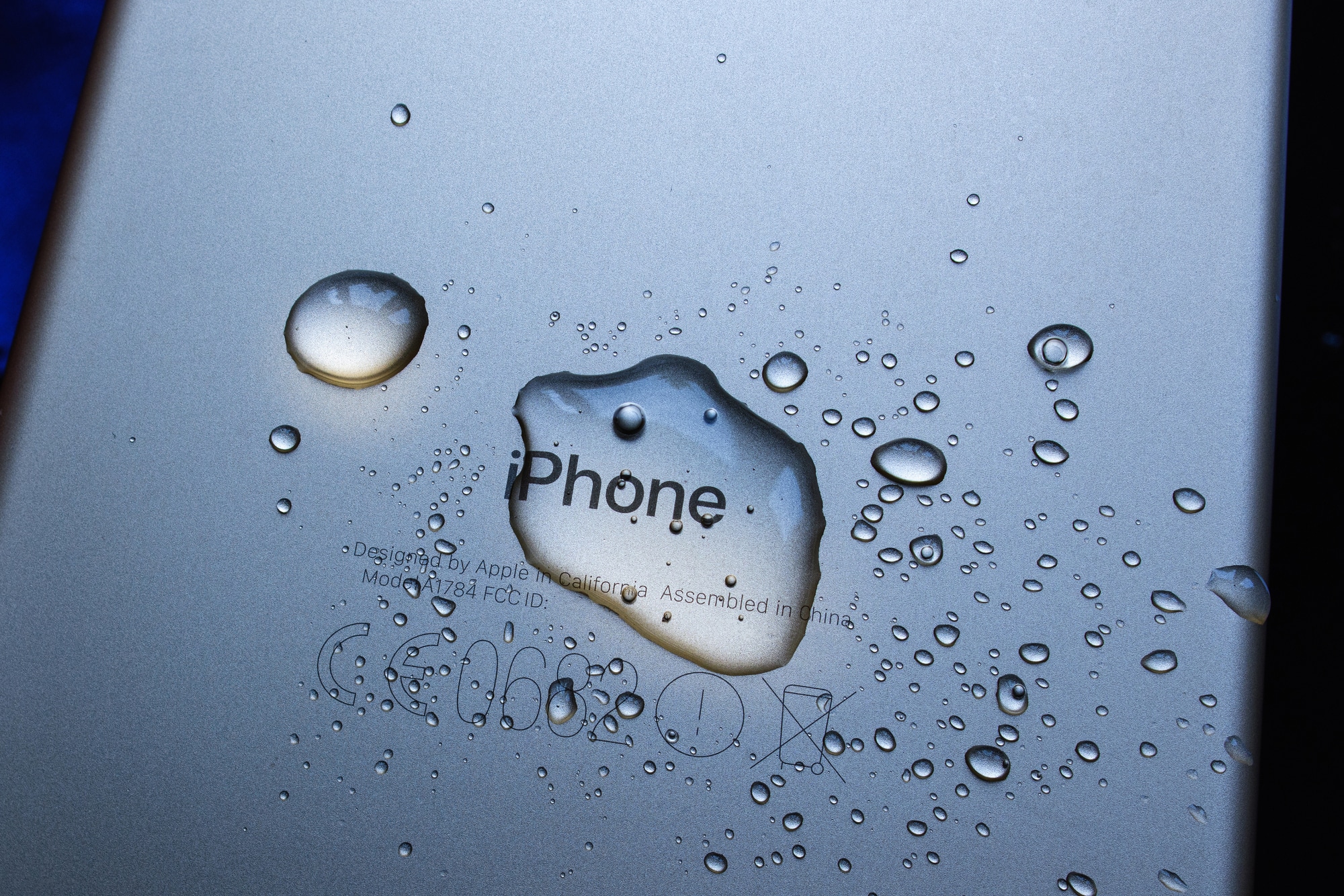 Una class action contro Apple e gli iPhone impermeabili è stata respinta thumbnail