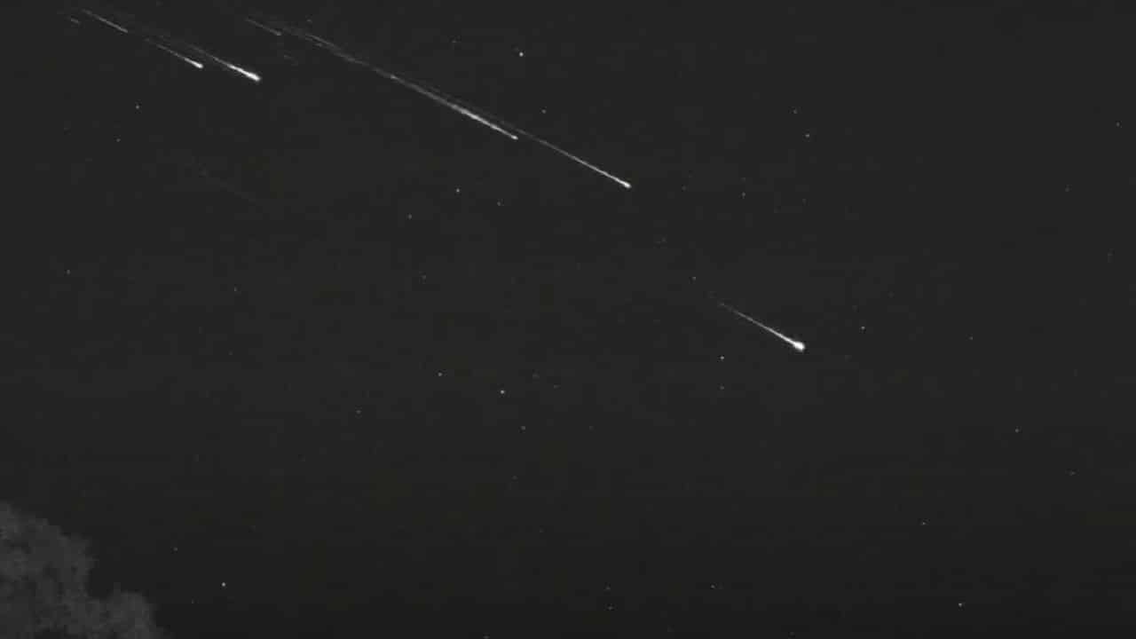 Alcuni satelliti Starlink sono stati distrutti: ecco il video thumbnail