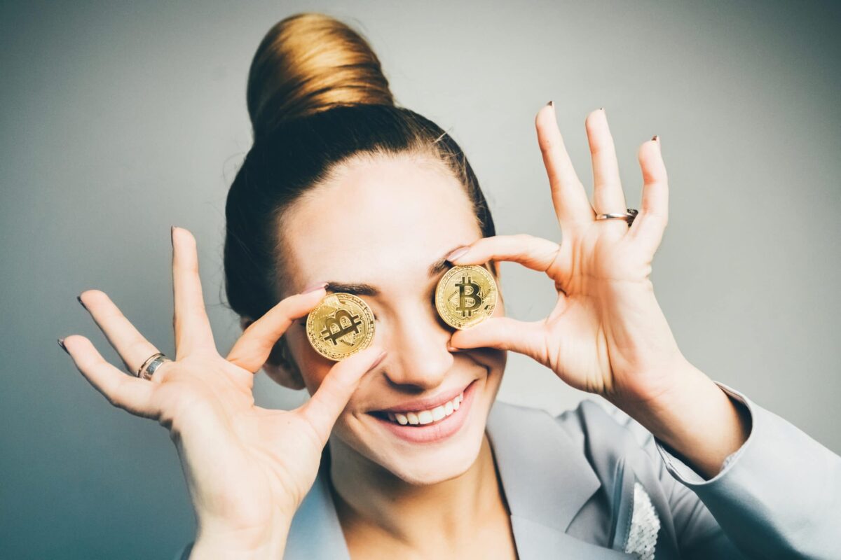 Bitcoin: un mondo sempre più women oriented thumbnail