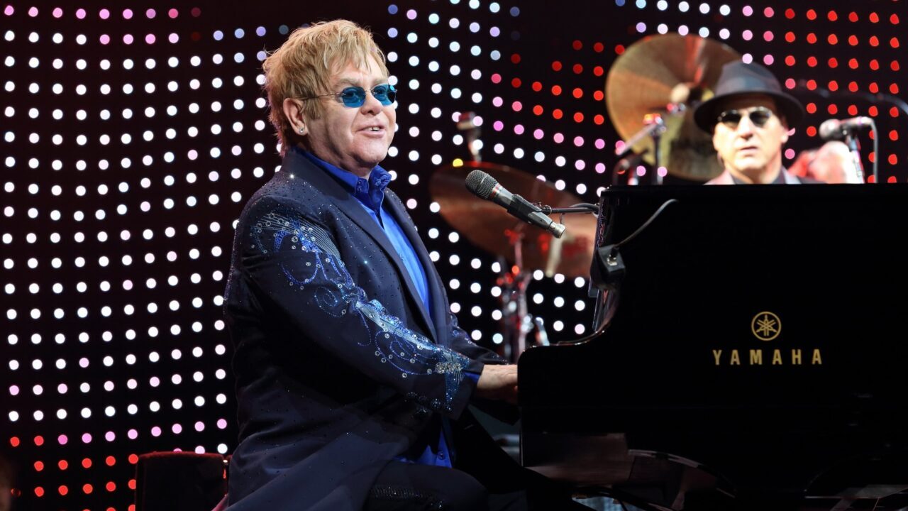 Disney+ trasmetterà l’ultimo concerto americano di Elton John in diretta streaming thumbnail