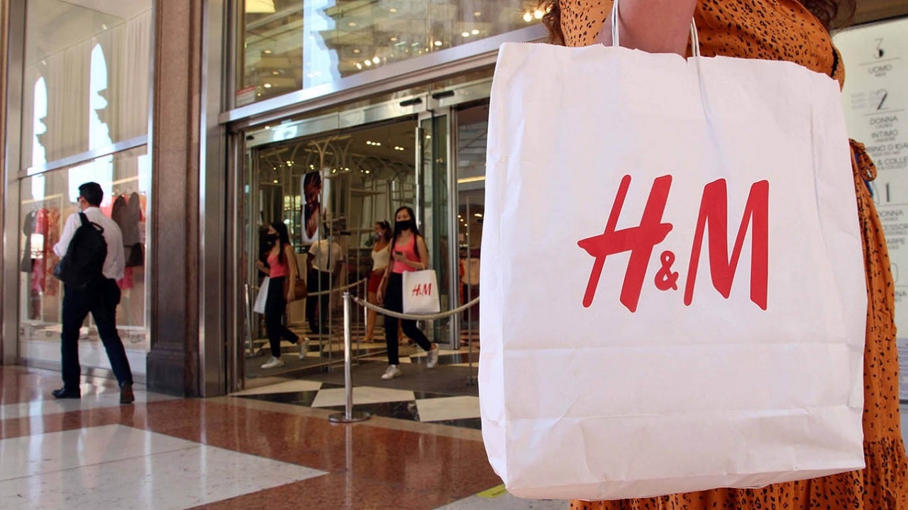 H&M sospende temporaneamente tutte le vendite in Russia thumbnail